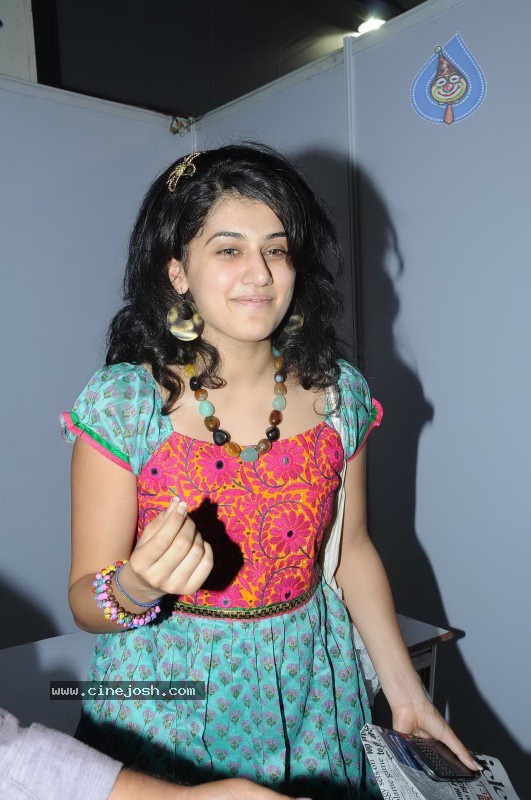 Tapsee visits Nizam College - 8 / 36 photos