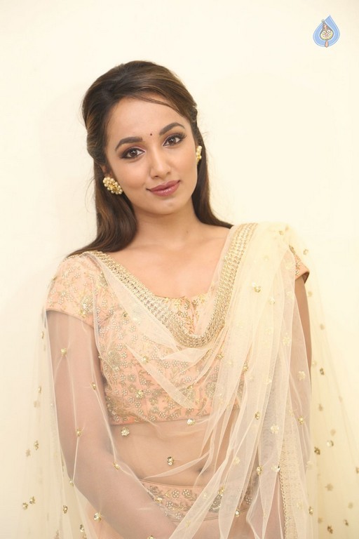 Tejaswi Latest Photos - 34 / 41 photos