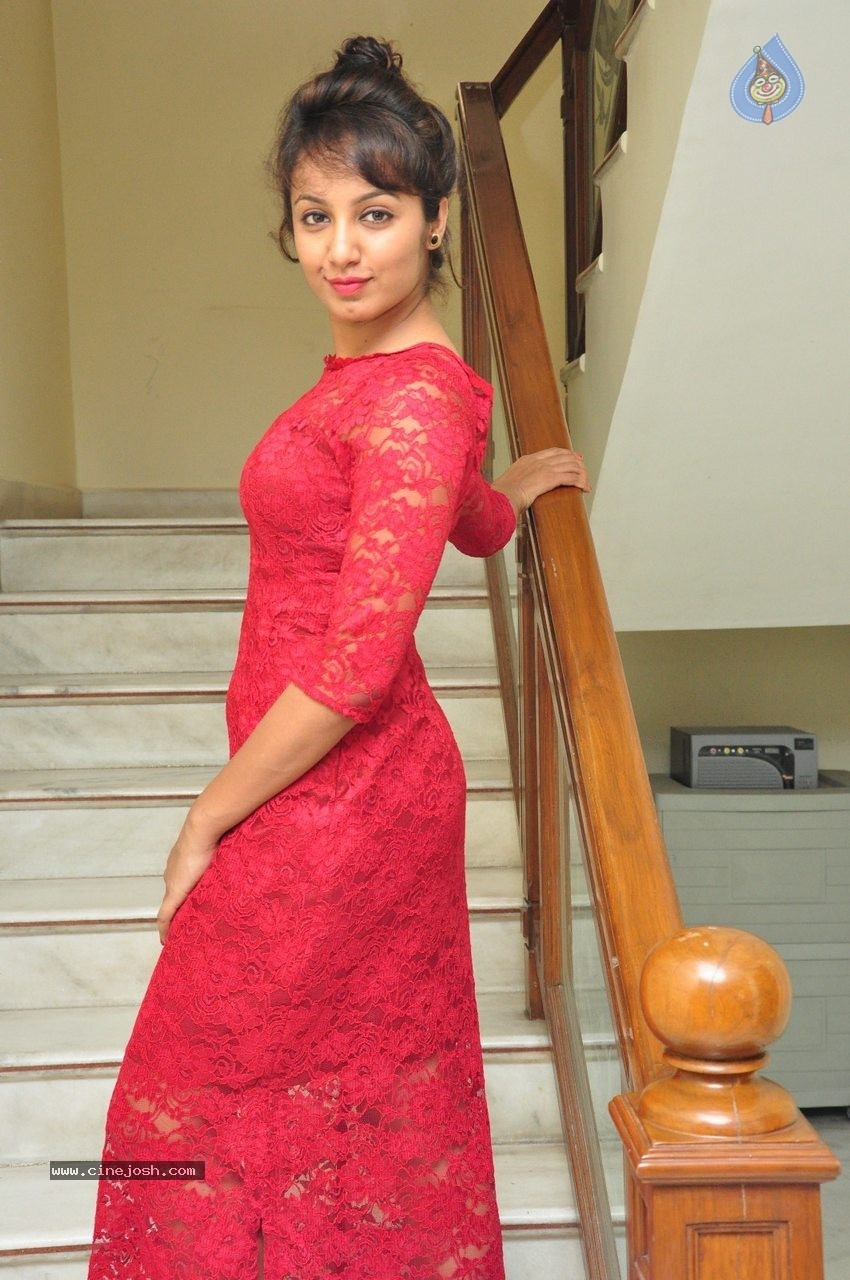 Tejaswi Latest Photos - 4 / 79 photos