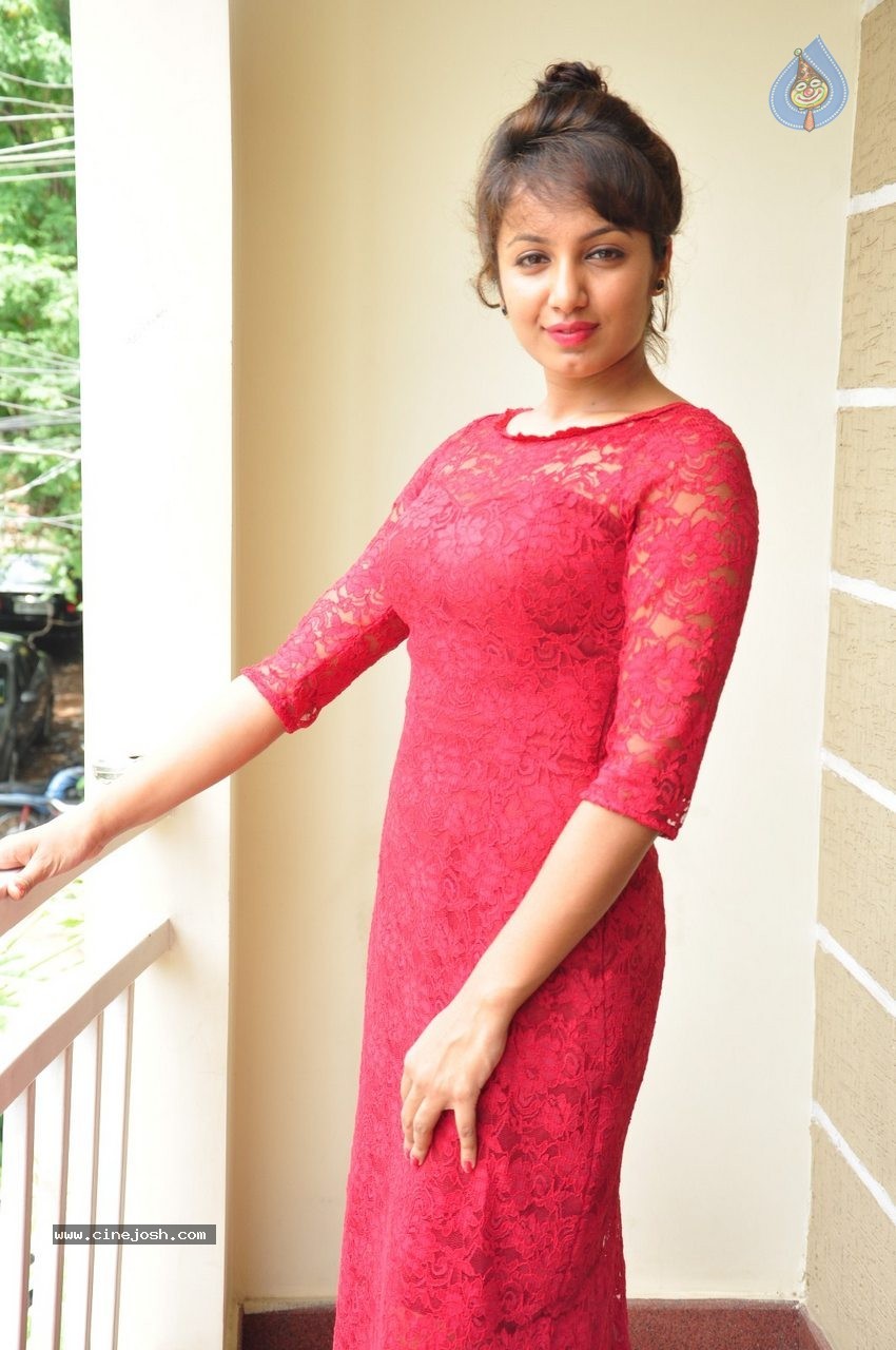 Tejaswi Latest Photos - 66 / 79 photos