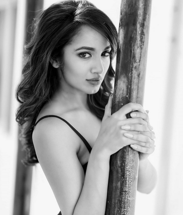 Tejaswi Madivada Photos - 1 / 14 photos