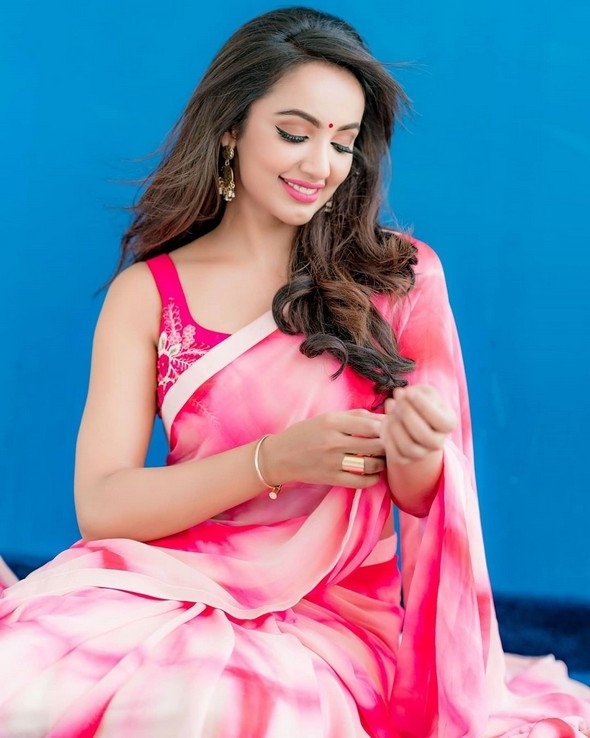 Tejaswi Madivada Photos - 10 / 14 photos