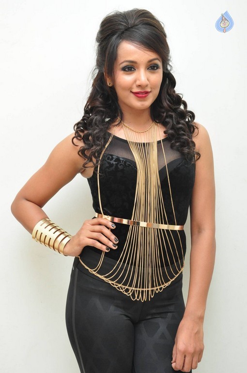 Tejaswi Madivada Pics - 7 / 60 photos