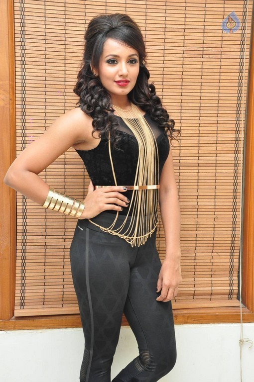 Tejaswi Madivada Pics - 47 / 60 photos