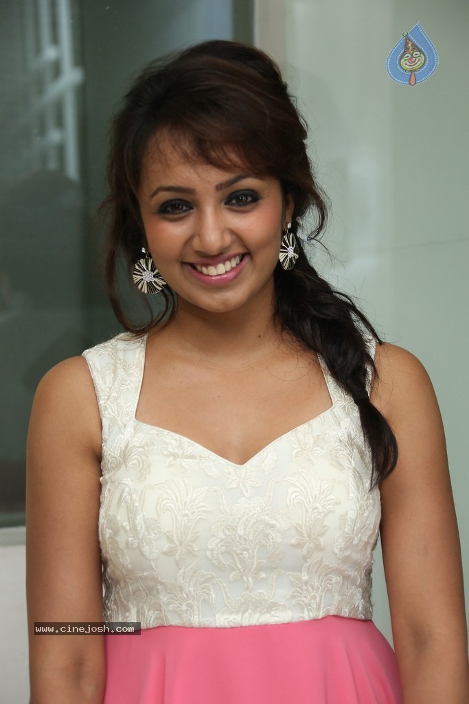 Tejaswi New Photos - 25 / 44 photos