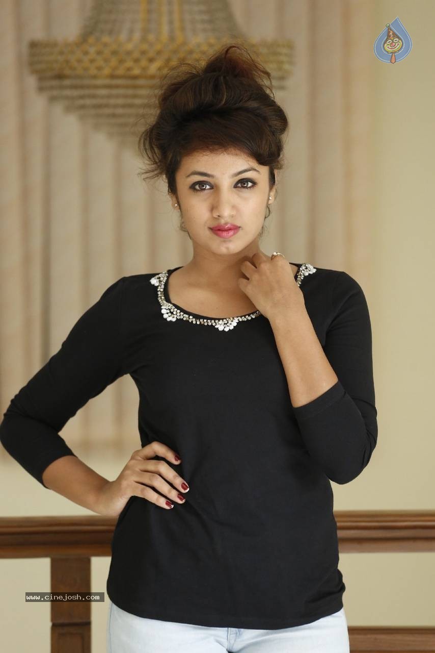 Tejaswi New Photos - 13 / 49 photos