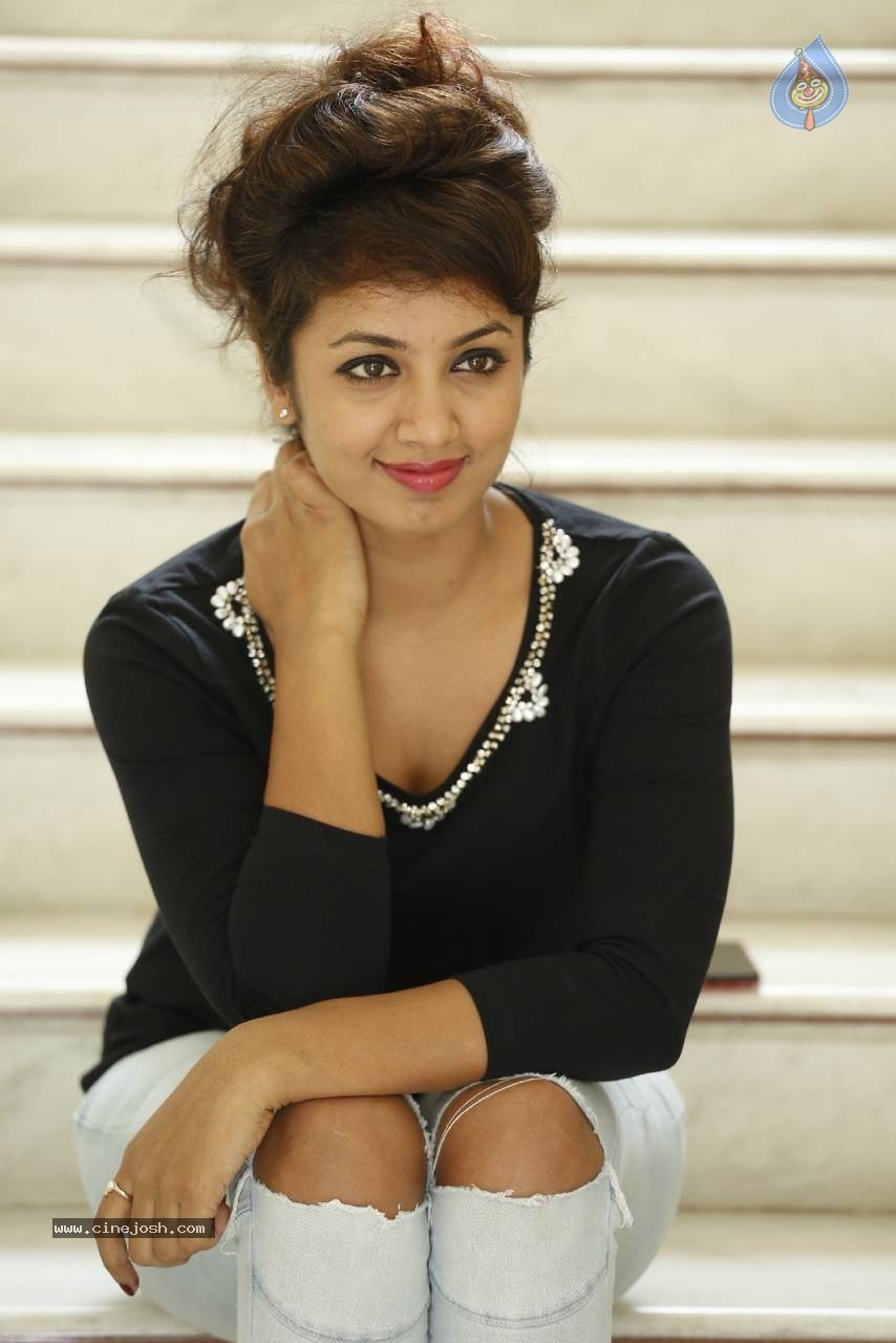 Tejaswi New Photos - 37 / 49 photos