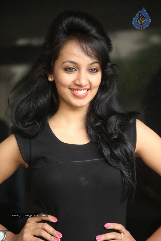 Tejaswi New Stills - 44 / 88 photos