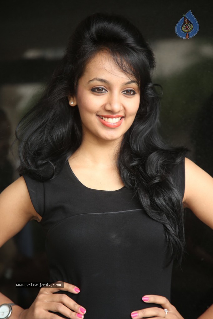 Tejaswi New Stills - 73 / 88 photos