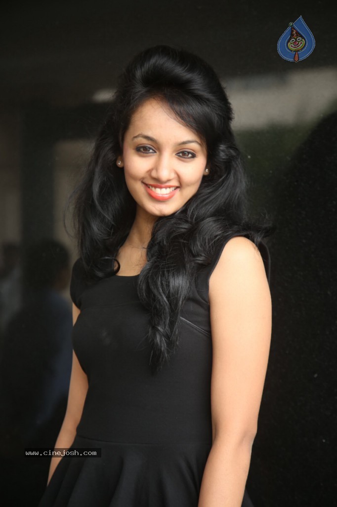 Tejaswi New Stills - 87 / 88 photos