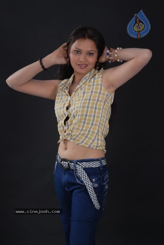 Thanmayi Hot Stills - 47 / 85 photos