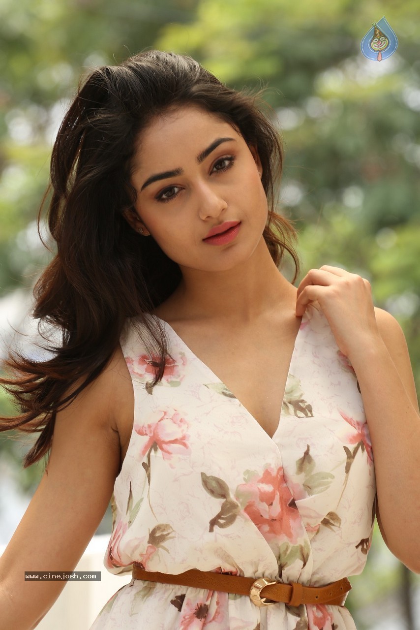 Tridha Choudhury New Gallery Photo 8 Of 81 