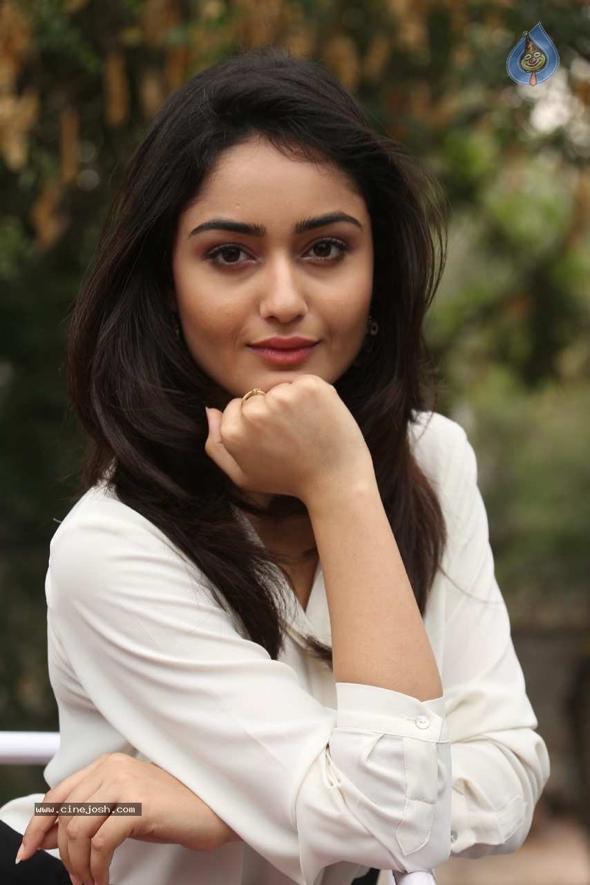 Tridha Choudhury Photos - 53 / 58 photos