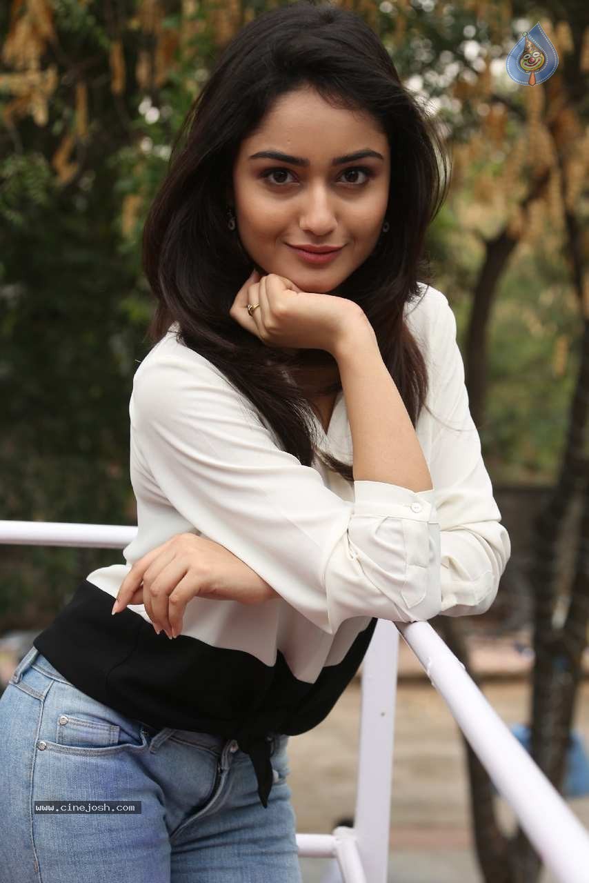 Tridha Choudhury Photos - 54 / 58 photos