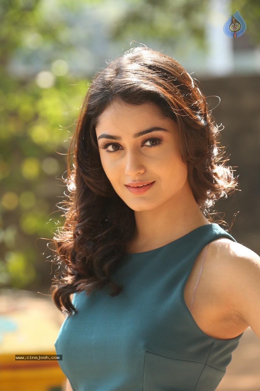 Tridha Choudhury Stills - 40 / 60 photos