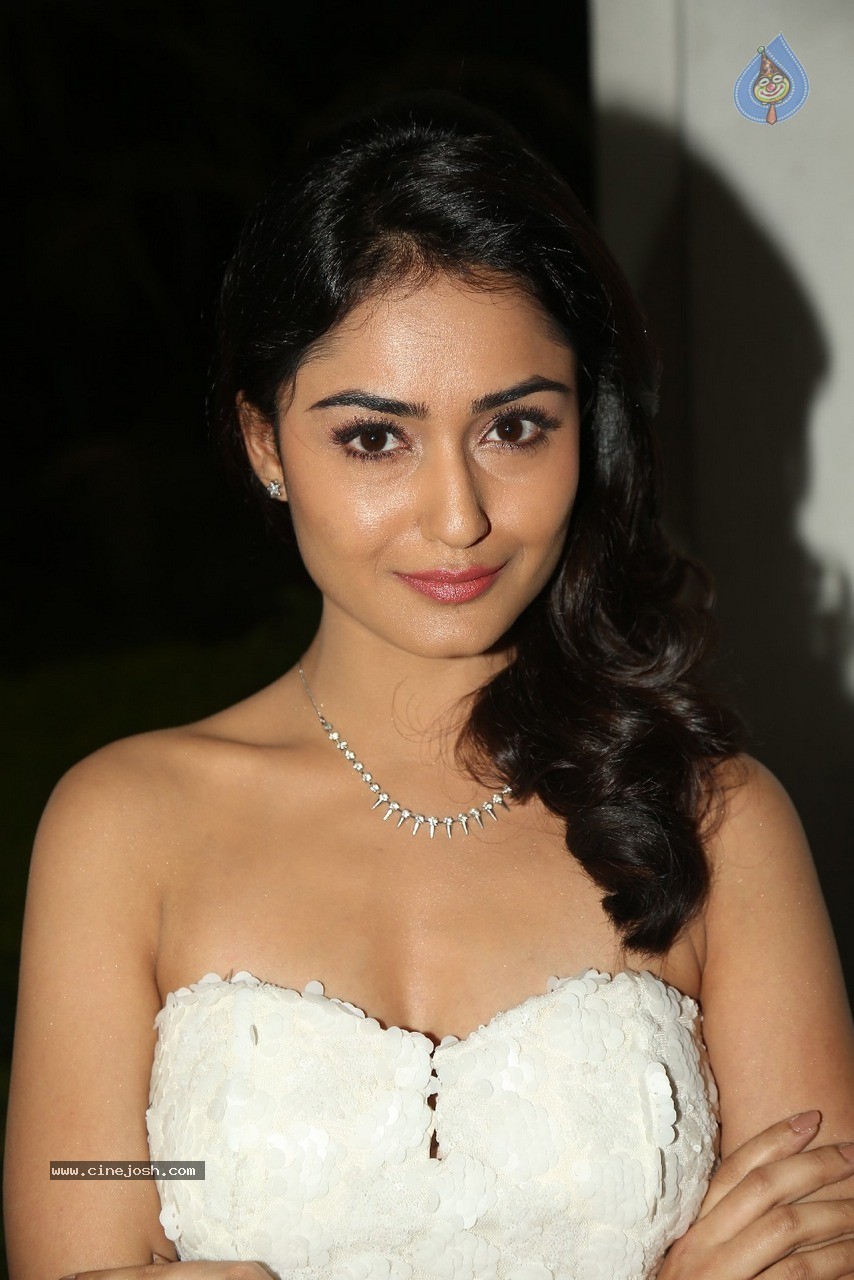 Tridha Stills - 40 / 170 photos