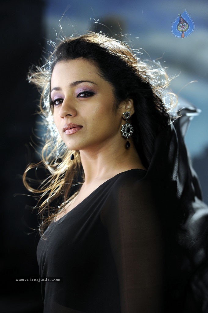 Trisha Hot Gallery - 29 / 83 photos