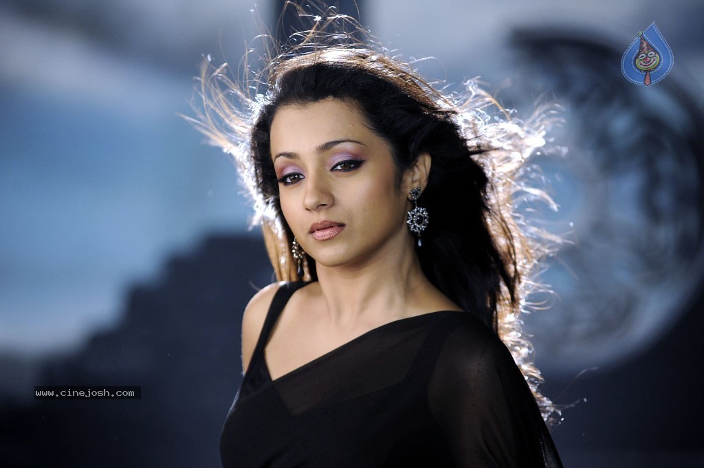 Trisha Hot Gallery - 35 / 83 photos