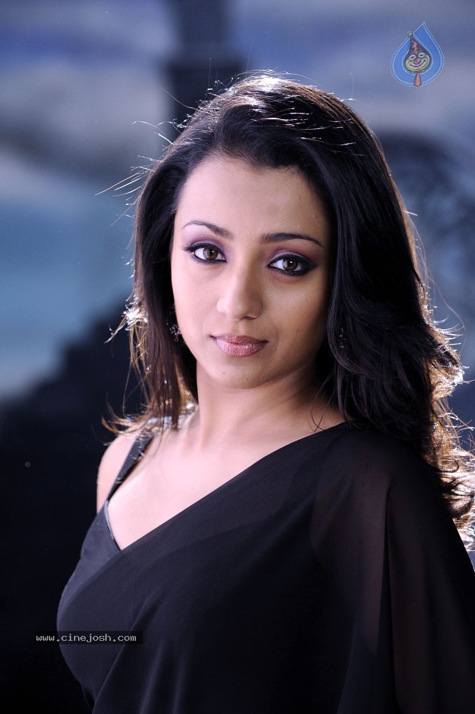 Trisha Hot Gallery - 55 / 83 photos