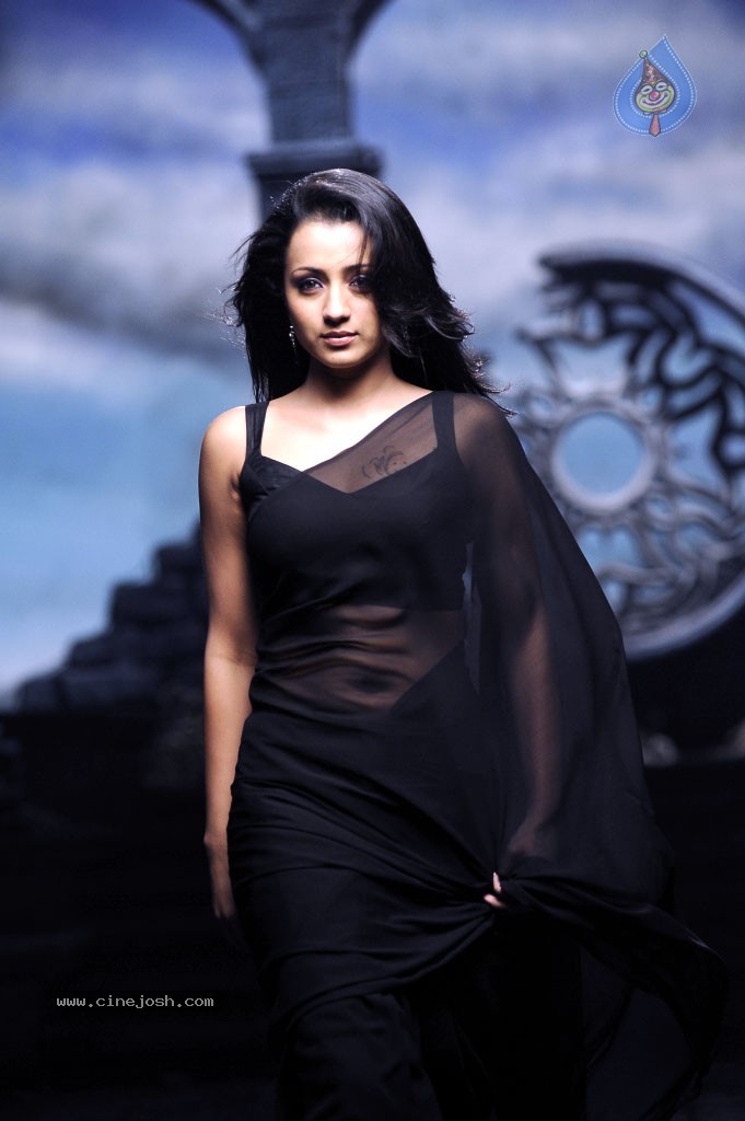 Trisha Hot Gallery - 56 / 83 photos