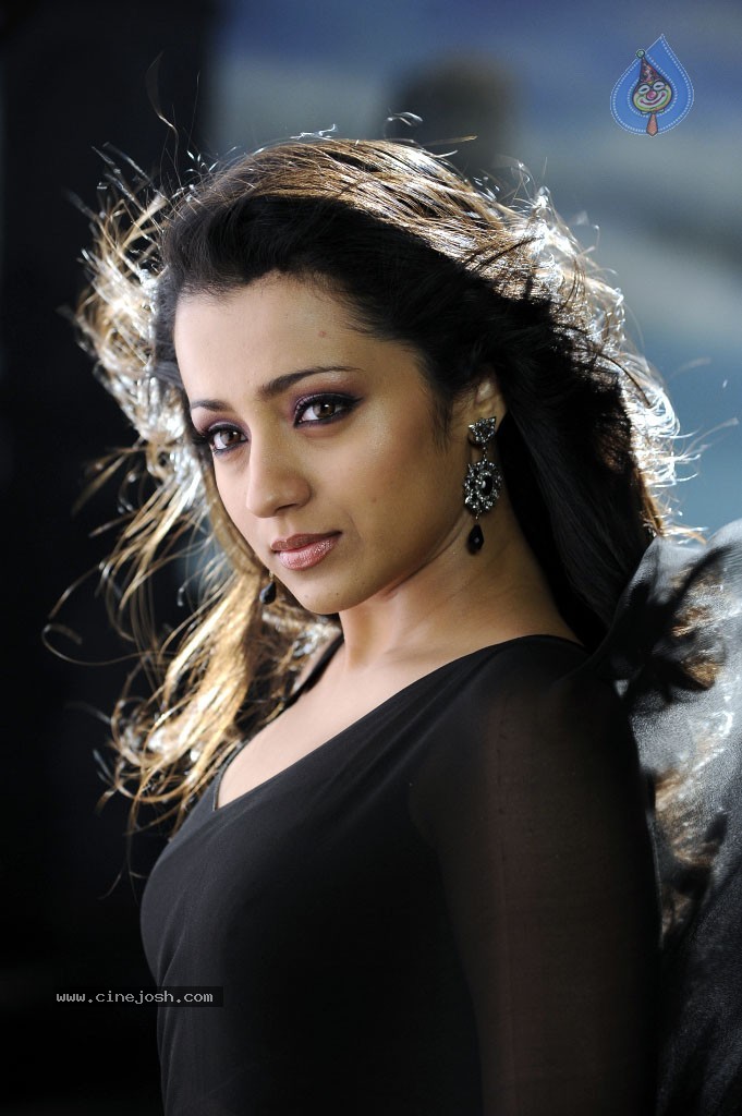 Trisha Hot Gallery - 59 / 83 photos