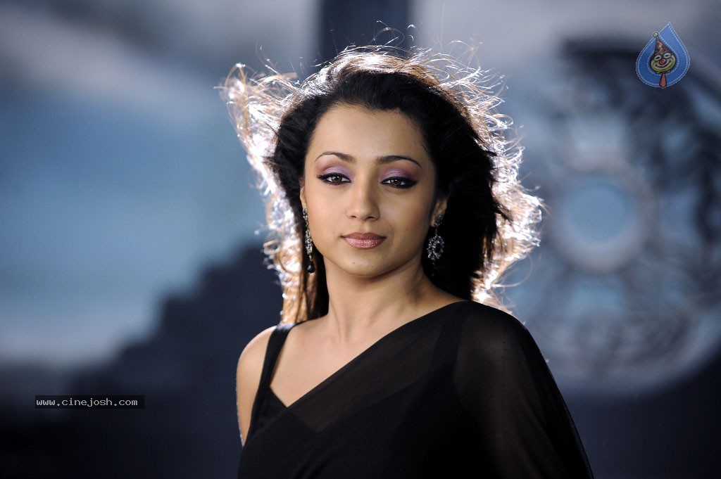 Trisha Hot Gallery - 68 / 83 photos