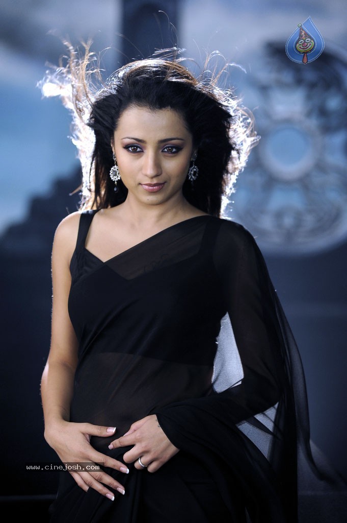 Trisha Hot Gallery - 76 / 83 photos