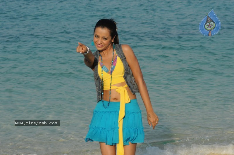 Trisha New Gallery - 160 / 175 photos