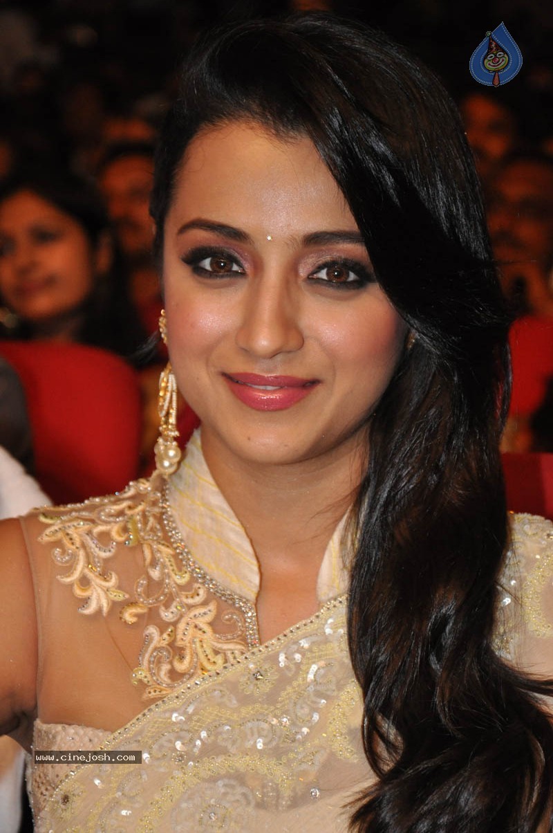 Trisha New Stills - 54 / 58 photos