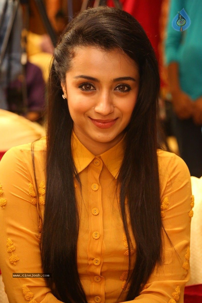 Trisha Photos - 15 / 56 photos