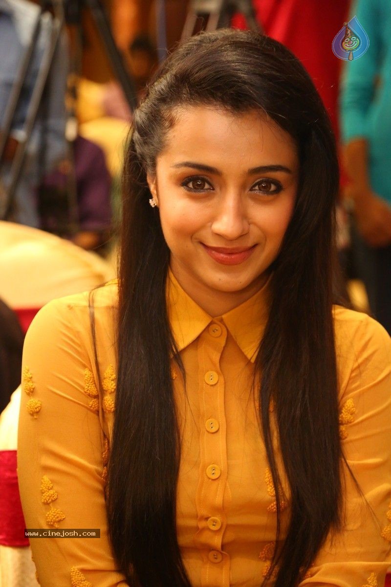 Trisha Photos - 54 / 56 photos