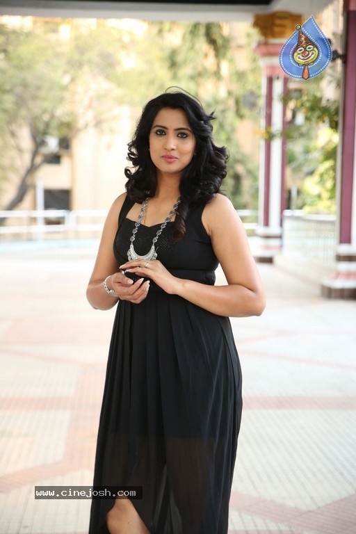 Triveni Rao Gallery - 29 / 42 photos