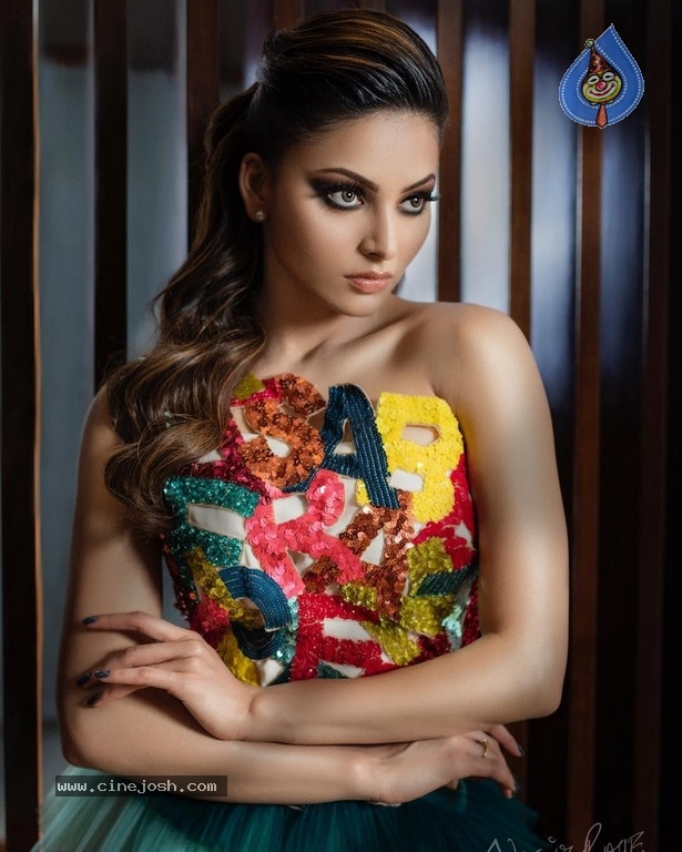 Urvashi Rautela Photos - 2 / 37 photos