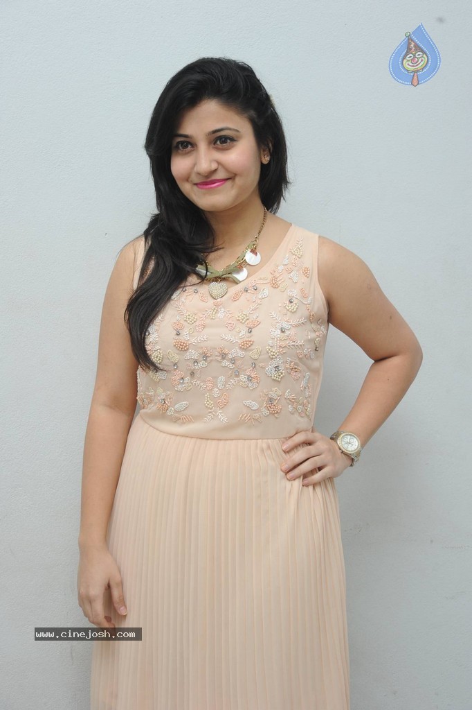 Vaishali New Stills - 33 / 88 photos