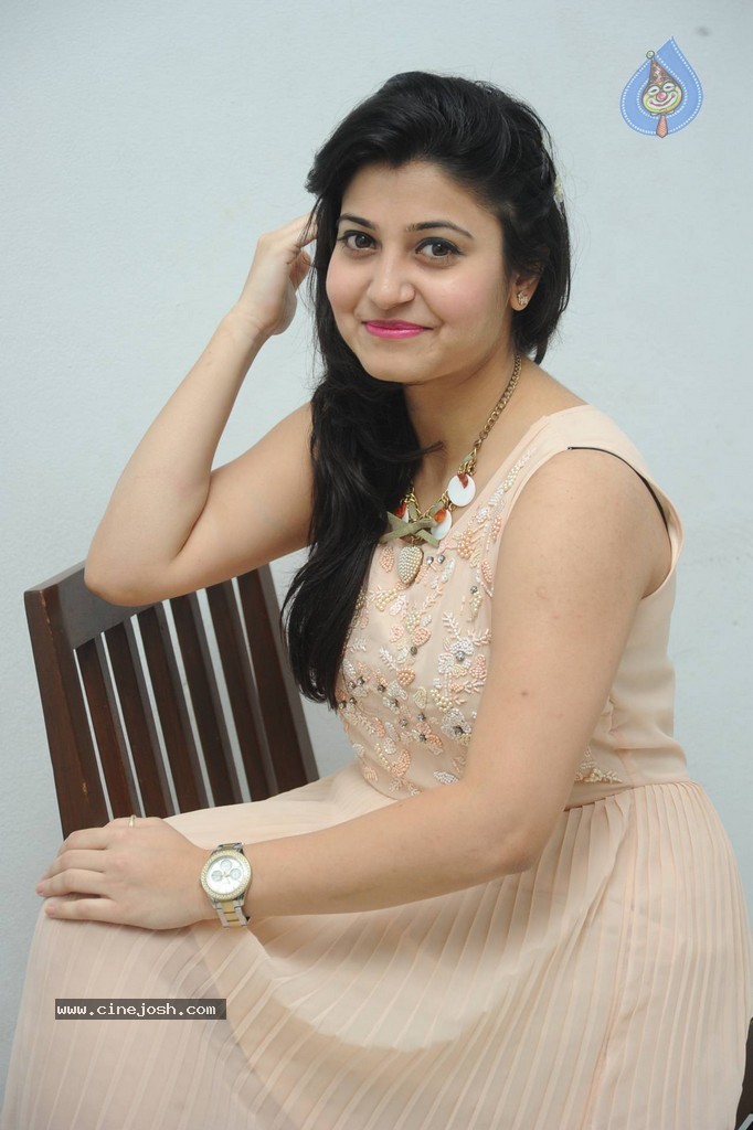 Vaishali New Stills - 49 / 88 photos