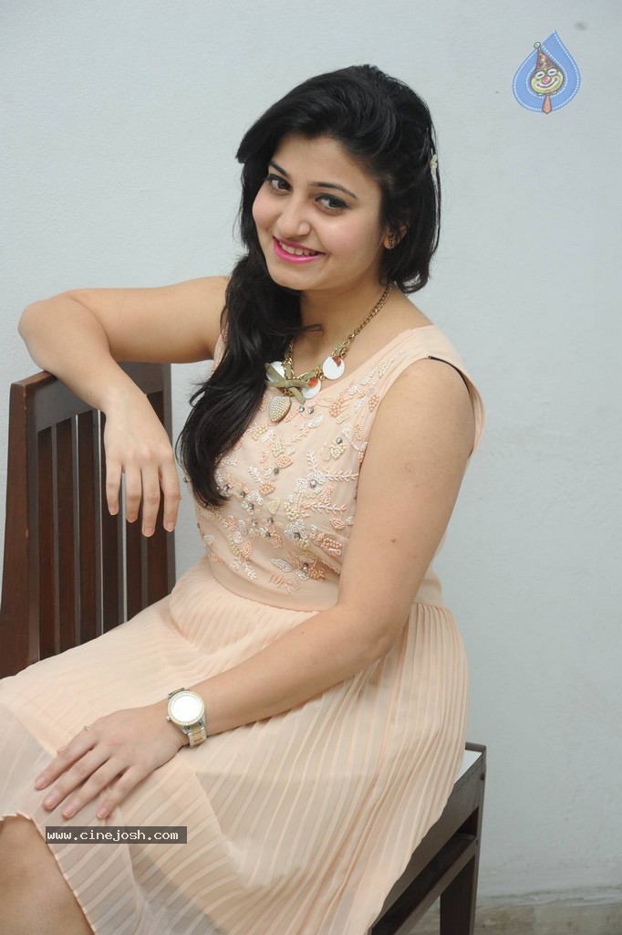 Vaishali New Stills - 75 / 88 photos