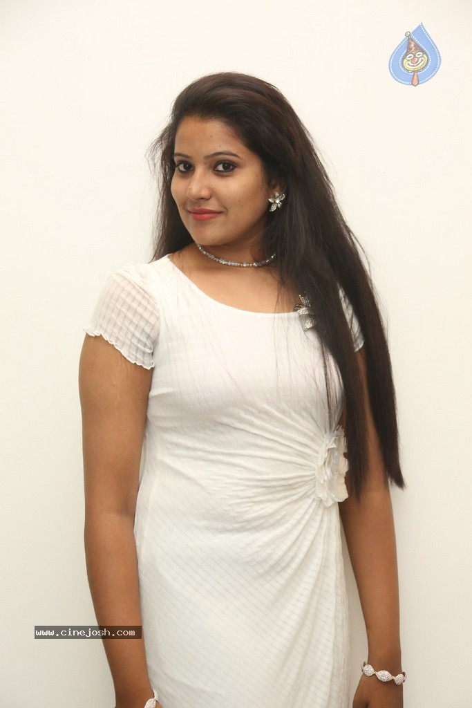 Vandana Stills - 63 / 77 photos