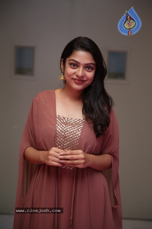 Varsha Bollamma Photos - 10 / 10 photos