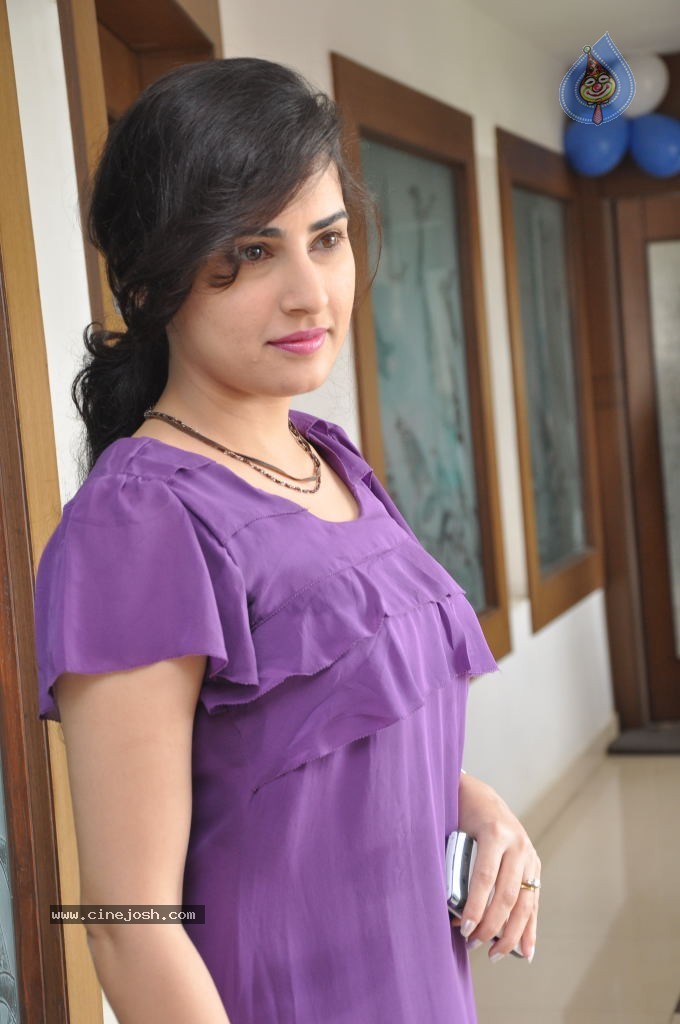 Veda New Stills - 34 / 43 photos