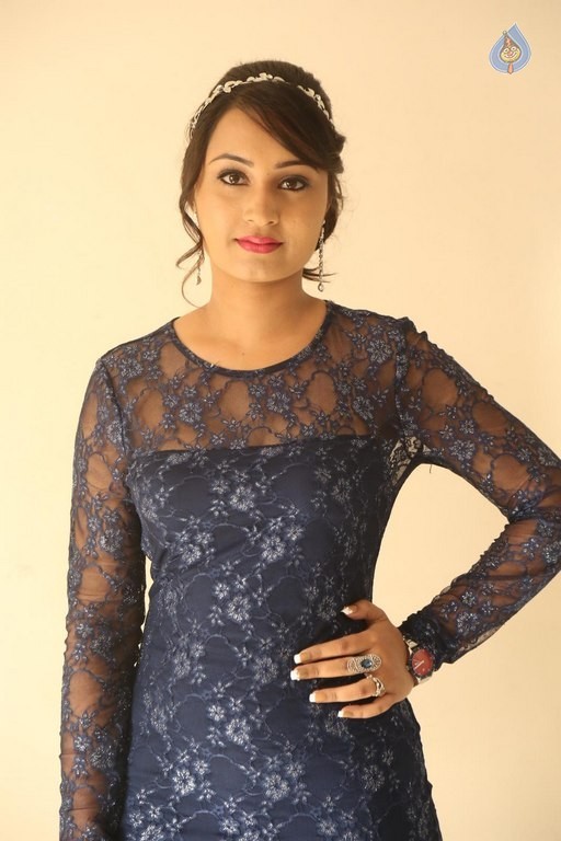 Vennela New Photos - 11 / 40 photos