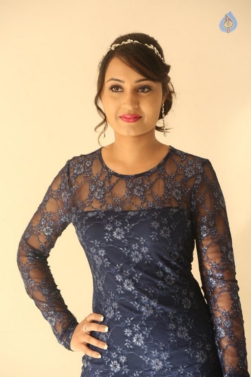 Vennela New Photos - 15 / 40 photos