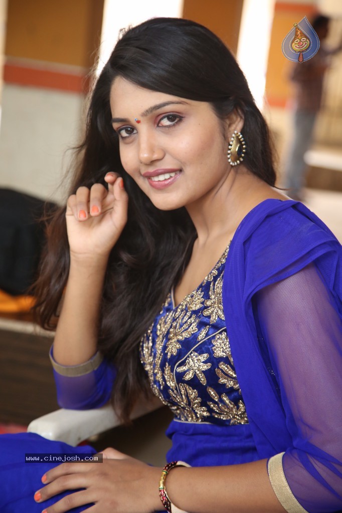 Vidharsha New Stills - 26 / 63 photos