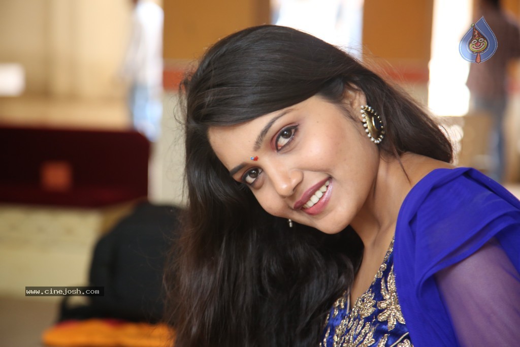 Vidharsha New Stills - 45 / 63 photos