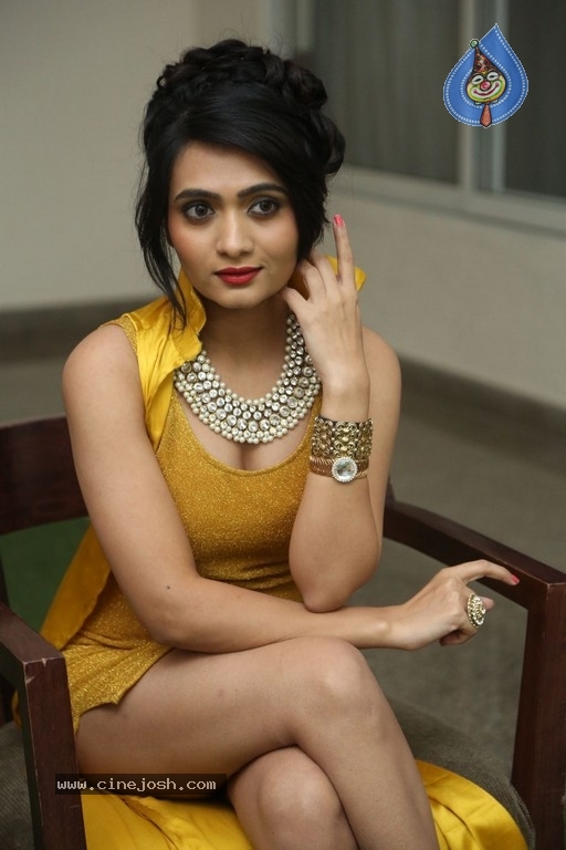 Vishakha New Pics - 9 / 36 photos