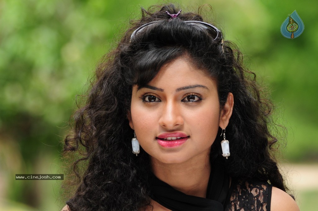 Vishnu Priya Images - 33 / 75 photos