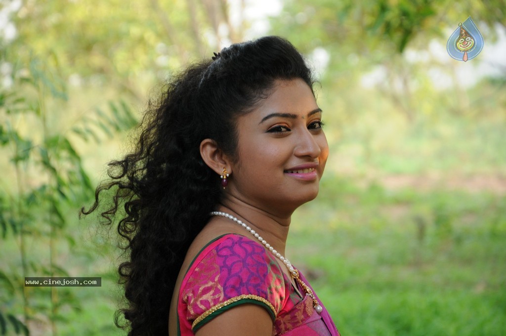 Vishnu Priya Images - 58 / 75 photos