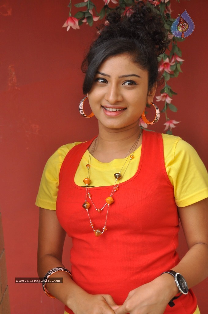 Vishnu Priya Stills - 32 / 66 photos