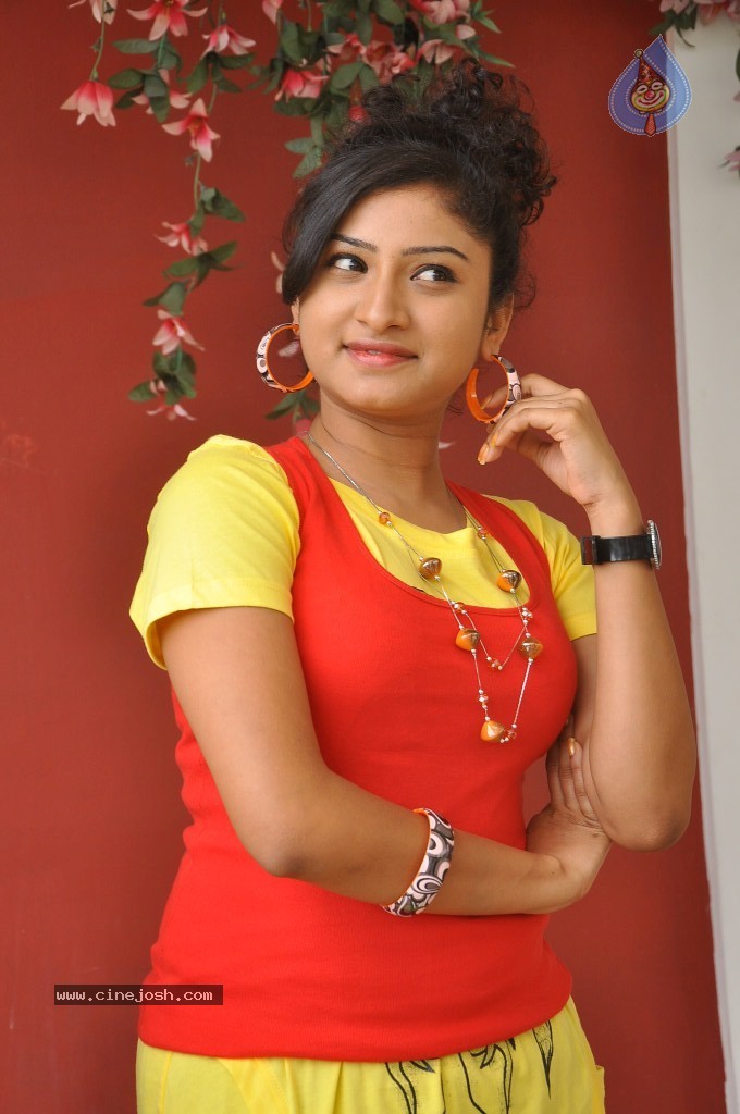 Vishnu Priya Stills - 39 / 66 photos