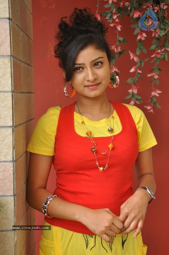 Vishnu Priya Stills - 53 / 66 photos