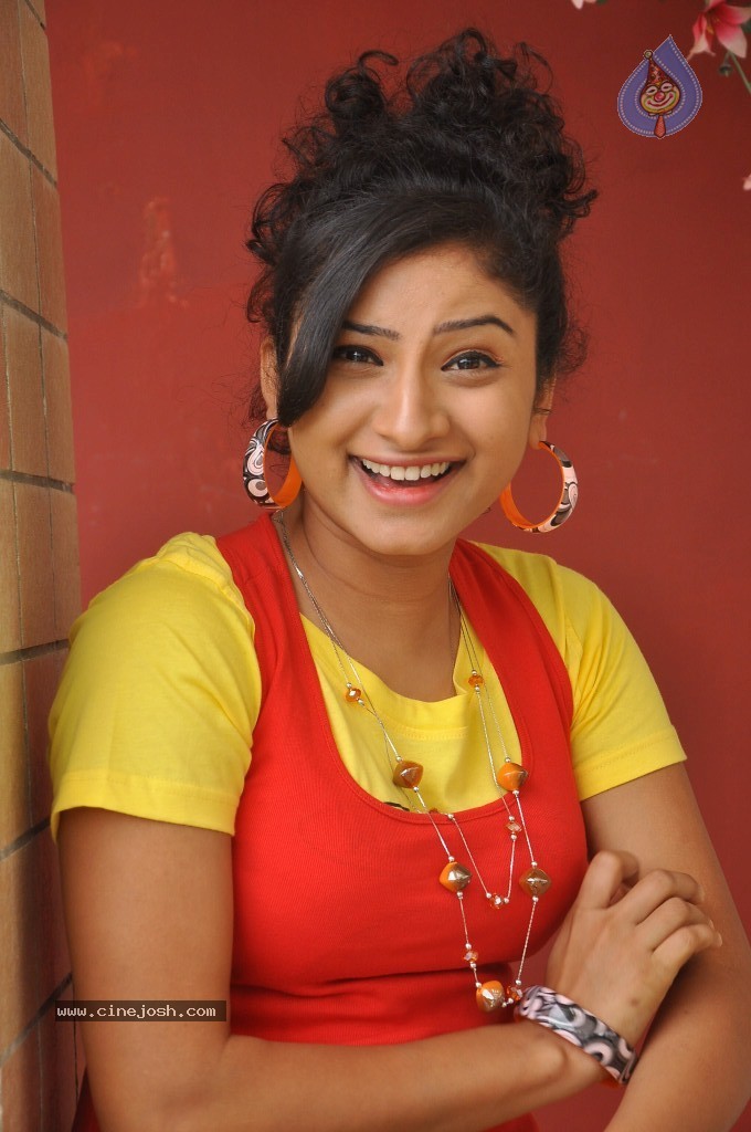 Vishnu Priya Stills - 62 / 66 photos